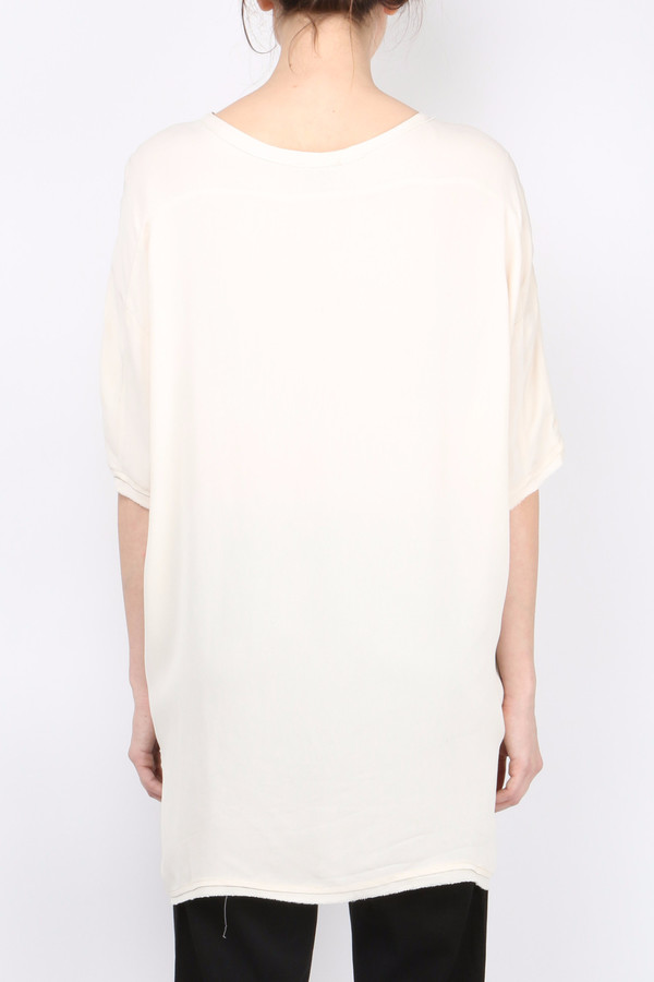 (nude) Round Neck T-Shirt (nude) Round Neck T-Shirt