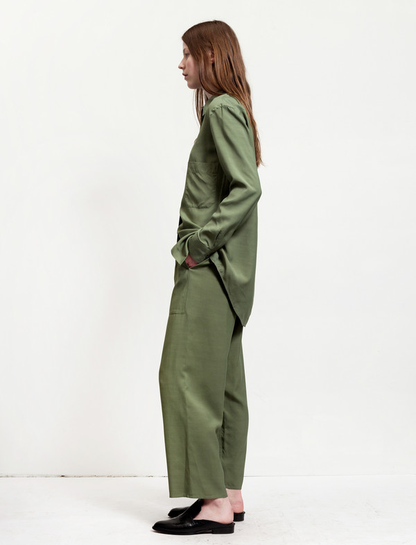 Lemaire Elasticated Pants Cropped Olive Lemaire Elasticated Pants Cropped Olive