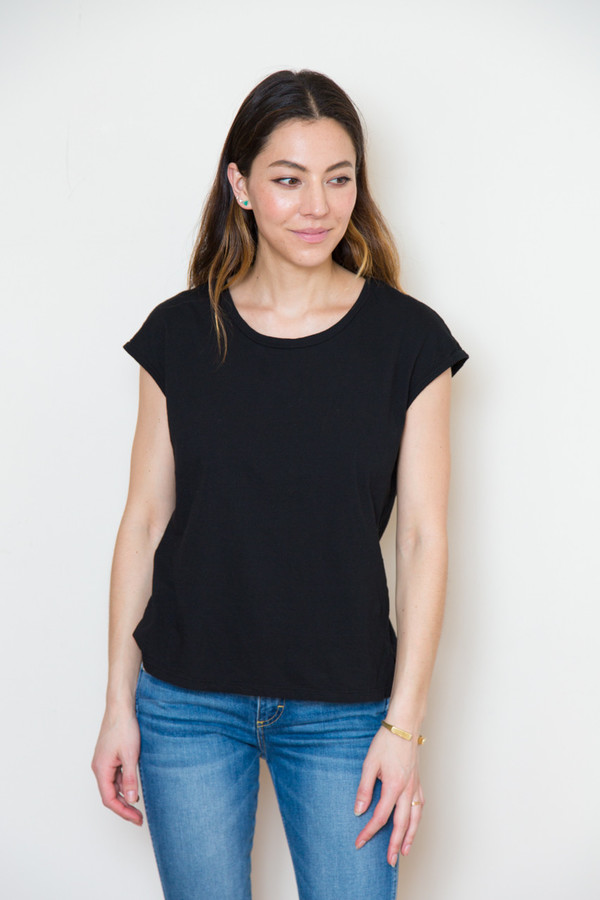 atelier delphine cap sleeve tee in black atelier delphine cap sleeve tee in black