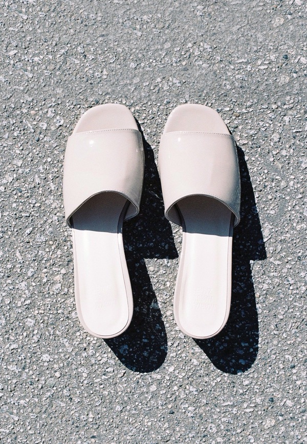 Maryam Nassir Zadeh Sophie Slide - cement patent Maryam Nassir Zadeh Sophie Slide - cement patent