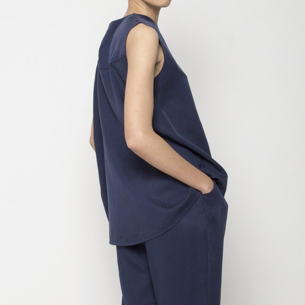 7115 by Szeki Sleeveless Tent Top - Navy SS16 7115 by Szeki Sleeveless Tent Top - Navy SS16