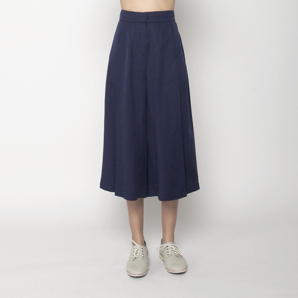 7115 by Szeki Summer Culotte- Navy SS16 7115 by Szeki Summer Culotte- Navy SS16