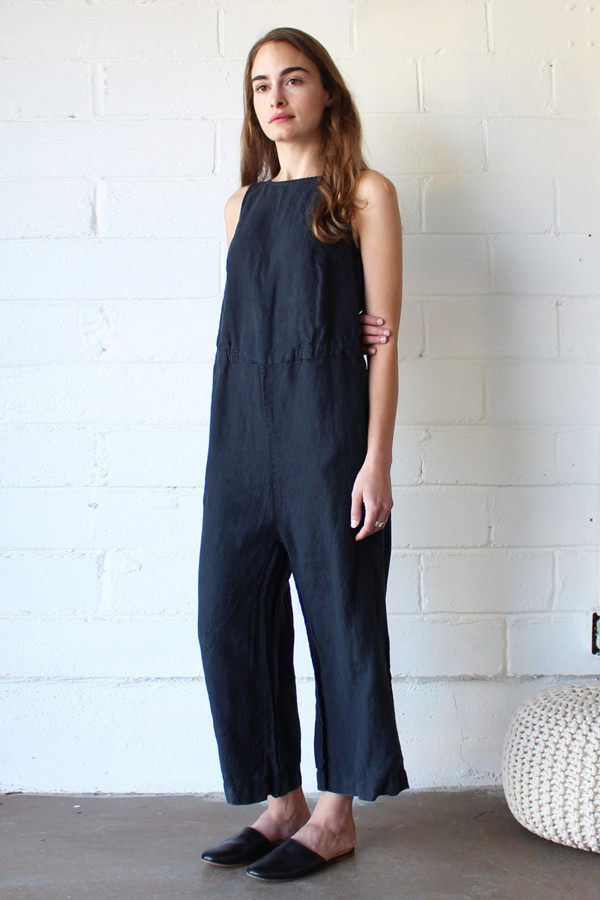 Esby Allison Cropped Jumper Black Esby Allison Cropped Jumper Black