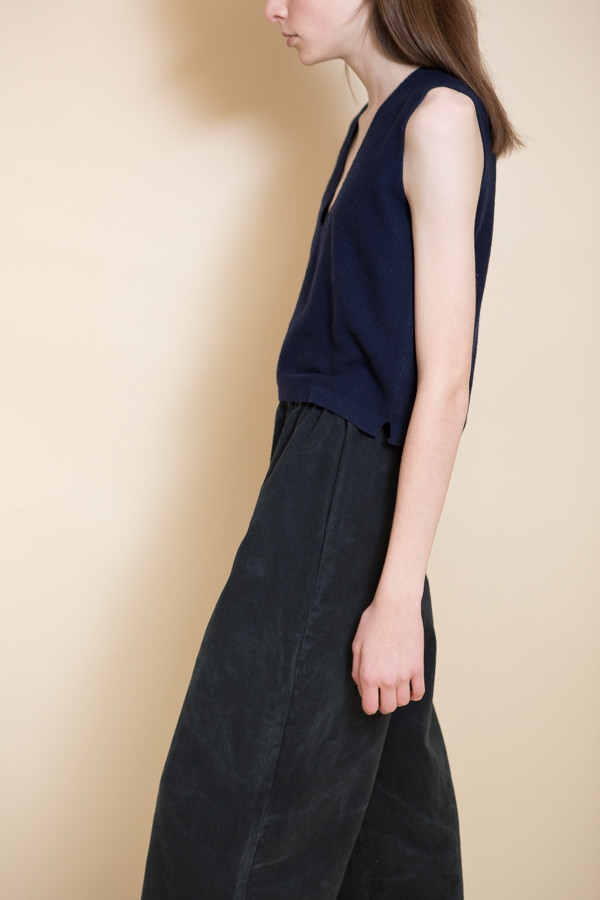 Ali Golden Knit V-Neck Tank / Navy Ali Golden Knit V-Neck Tank / Navy