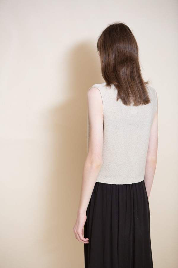 Ali Golden Knit V-Neck Tank / Oatmeal Ali Golden Knit V-Neck Tank / Oatmeal