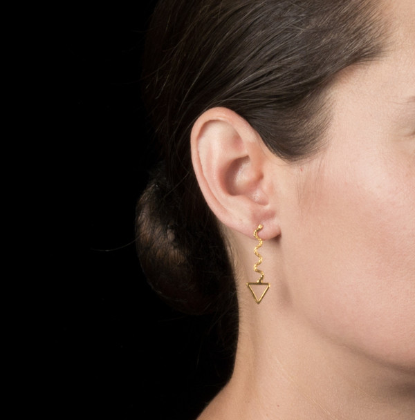 Alynne Lavigne Way Triangle Earrings Alynne Lavigne Way Triangle Earrings