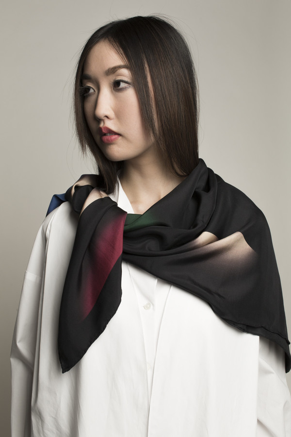 Mansi Shah Beams Scarf in Multi Mansi Shah Beams Scarf in Multi
