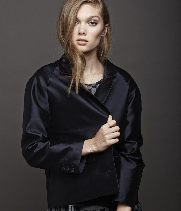 Nikki Chasin Varda Raglan Blazer Nikki Chasin Varda Raglan Blazer