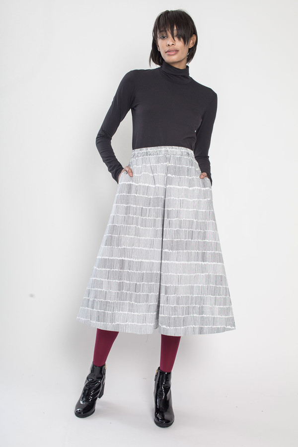 Kowtow Studio Skirt in Black Dashes on White Kowtow Studio Skirt in Black Dashes on White