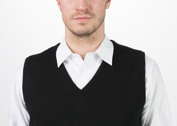 Men's Margaret Howell V-Neck Linen Vest Men's Margaret Howell V-Neck Linen Vest