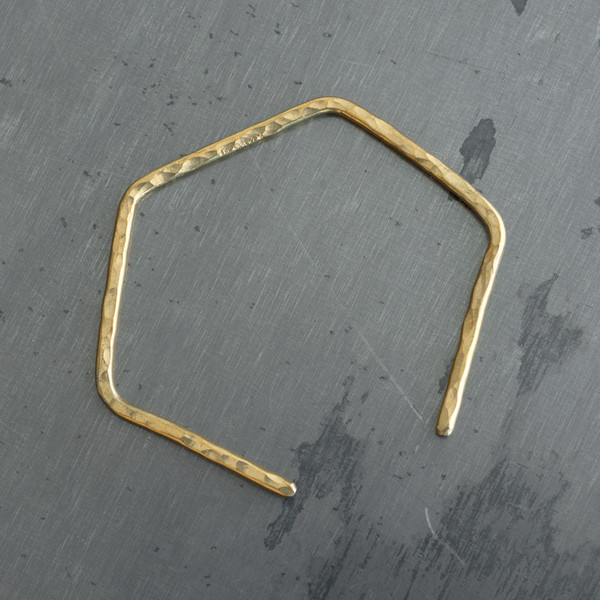 Aoko Su Hammered Hexa Cuff Aoko Su Hammered Hexa Cuff
