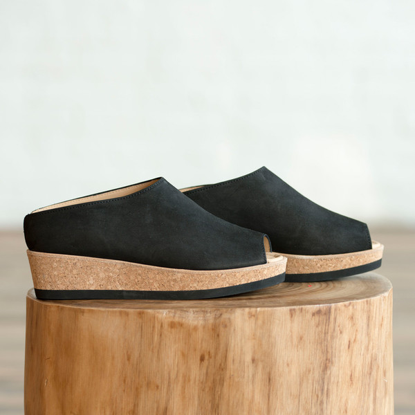 Reality Studio Olga Clog Nubuck Reality Studio Olga Clog Nubuck
