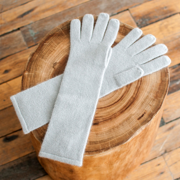 Ryan Roche Long Gloves Pale Grey Cashmere - SOLD OUT Ryan Roche Long Gloves Pale Grey Cashmere - SOLD OUT