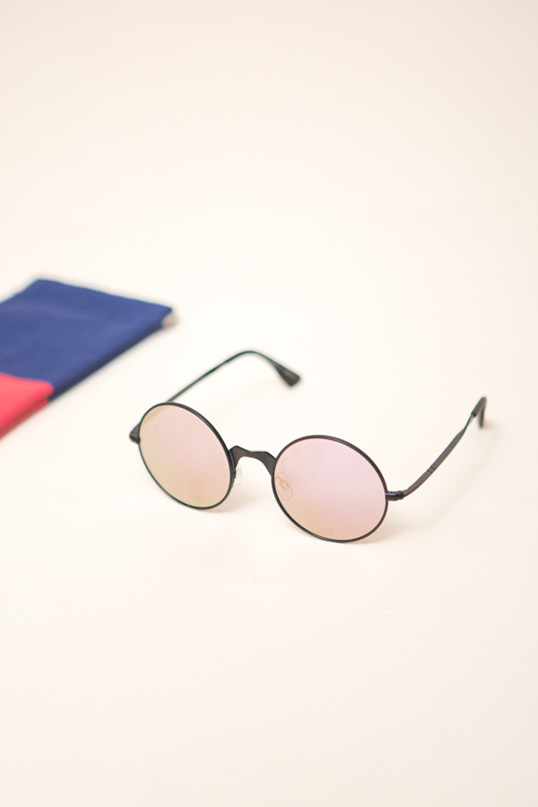 Le Specs Poolside Punk Sunglasses - Matte Black Le Specs Poolside Punk Sunglasses - Matte Black