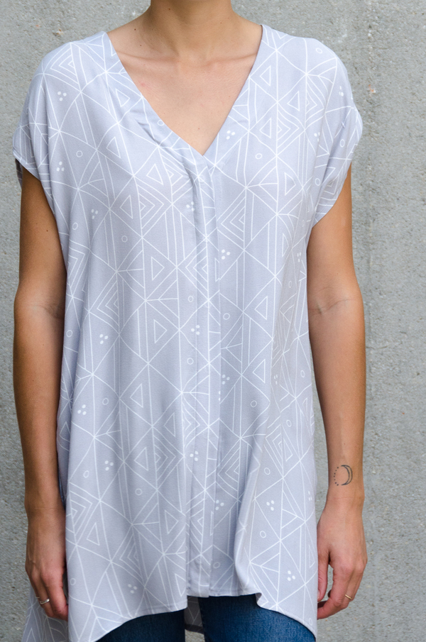 Ali Golden BUTTON-DOWN SHIRT - GREY PRINT Ali Golden BUTTON-DOWN SHIRT - GREY PRINT