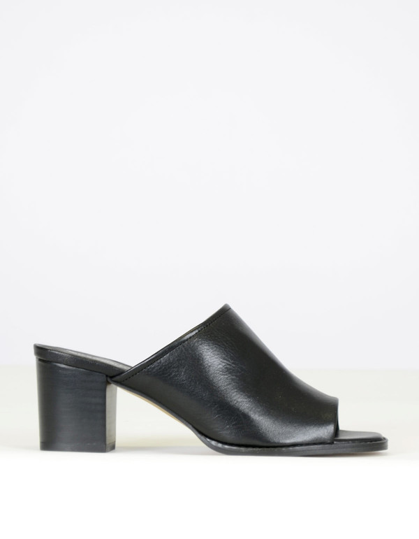 Intentionally Blank Skipper Heeled Slide Black Intentionally Blank Skipper Heeled Slide Black