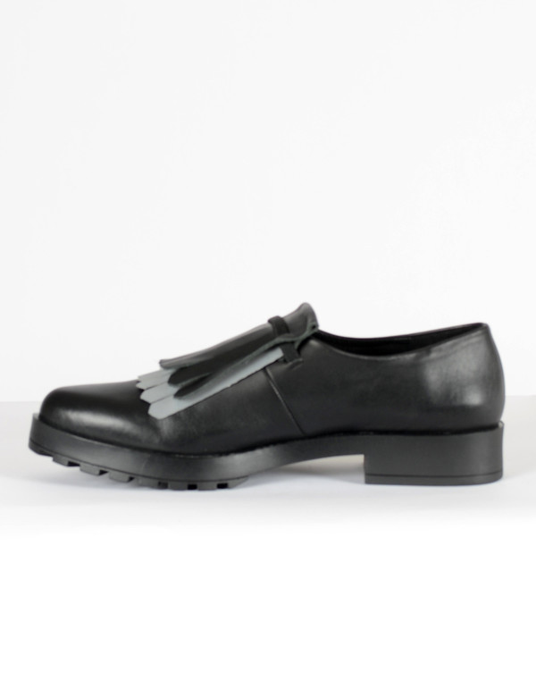 Miista Juliette Tasseled Loafer Black Reflect Miista Juliette Tasseled Loafer Black Reflect