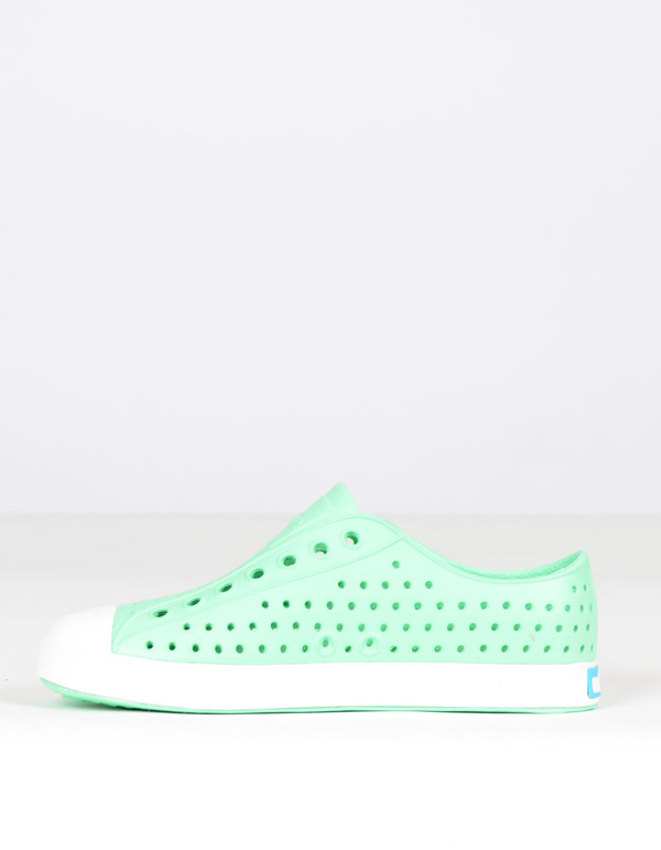 Native Shoes Native Jefferson Moola Green with Shell White Native Shoes Native Jefferson Moola Green with Shell White