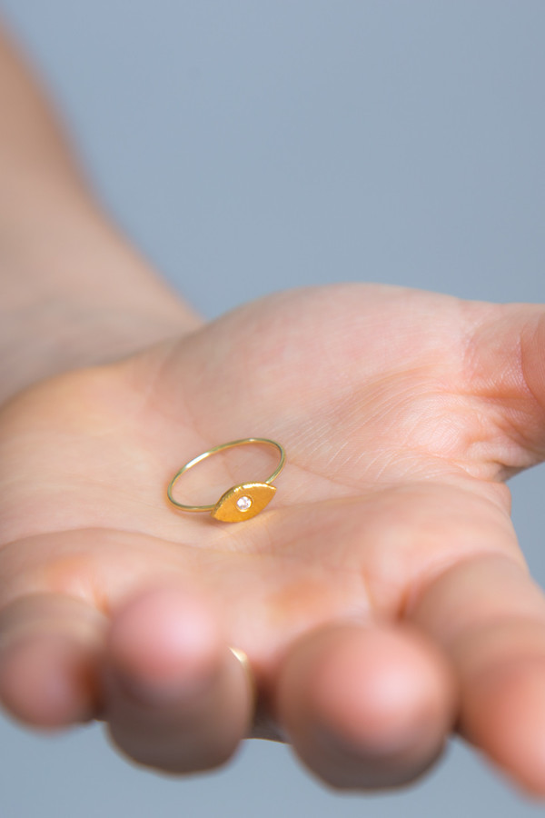 Katrine Kristensen - "Eye" 24K Gold Ring With Diamond Eye Katrine Kristensen - "Eye" 24K Gold Ring With Diamond Eye