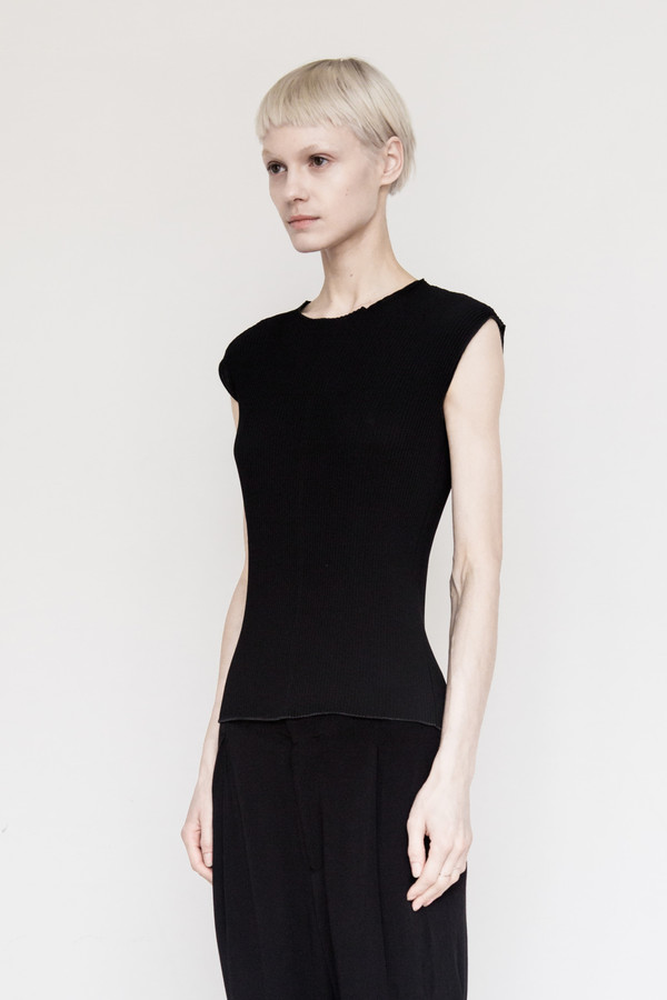Kallmeyer Pleat Sleeveless Top Kallmeyer Pleat Sleeveless Top