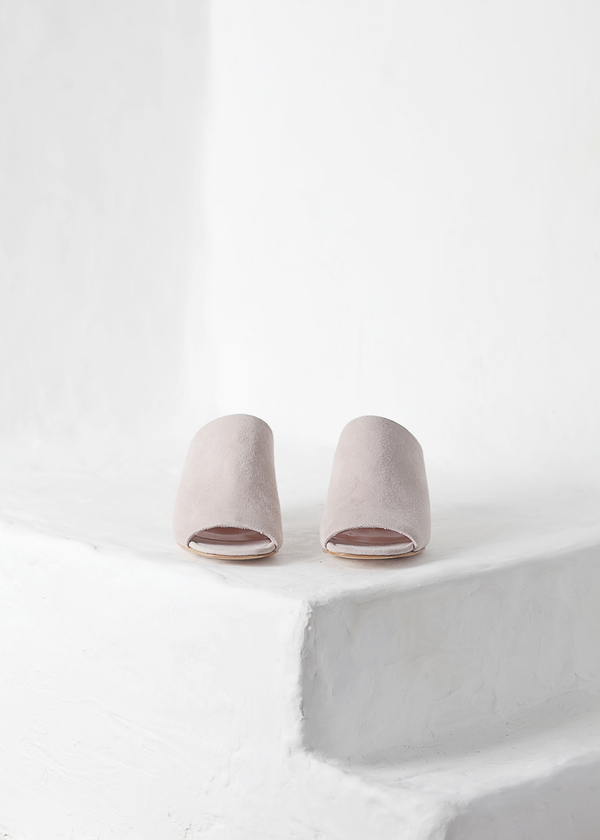 Maryam Nassir Zadeh Penelope Mule Maryam Nassir Zadeh Penelope Mule