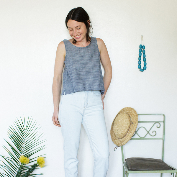 Me & Arrow Basic Short Tank Dot Chambray Me & Arrow Basic Short Tank Dot Chambray