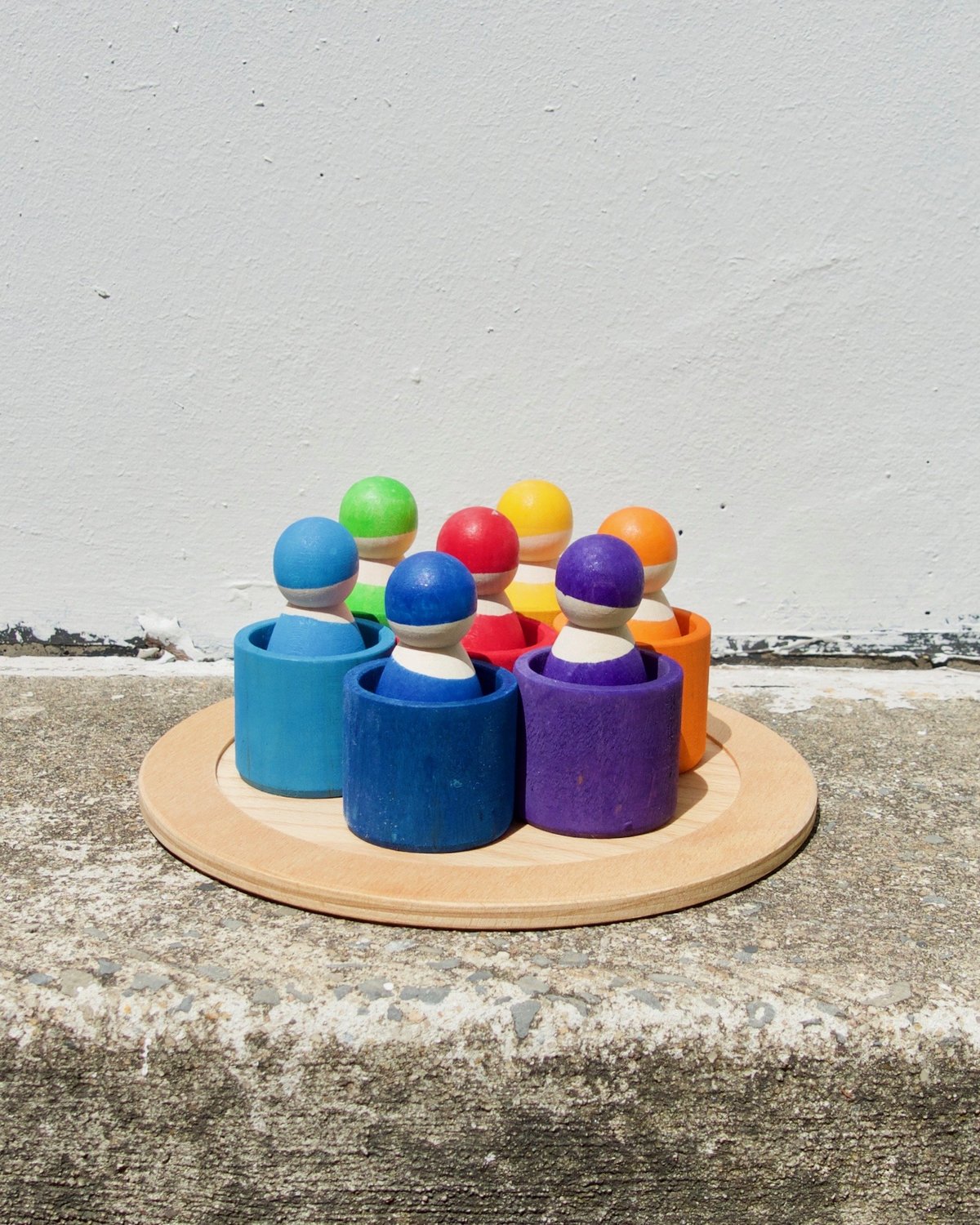 seven friends in seven bowls