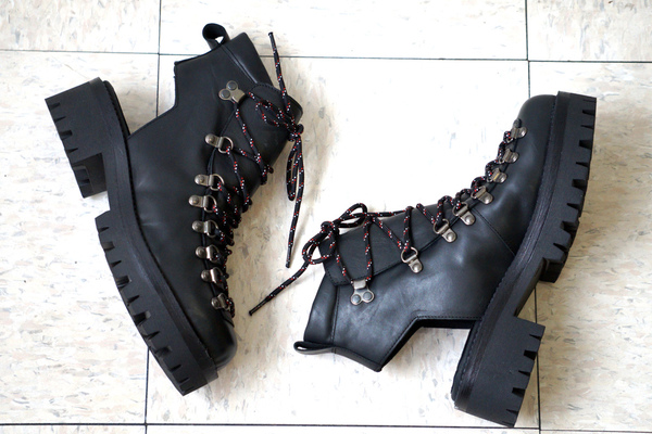 Intentionally Blank THARP HIKER in BLACK LEATHER Intentionally Blank THARP HIKER in BLACK LEATHER