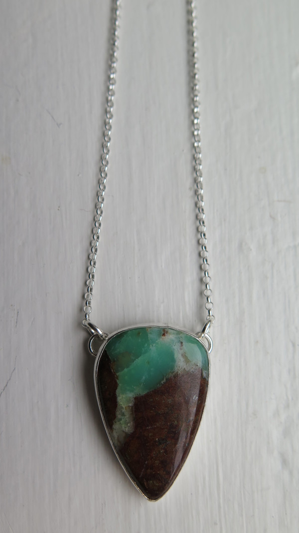 Teardrop Chrysoprase Necklace Teardrop Chrysoprase Necklace