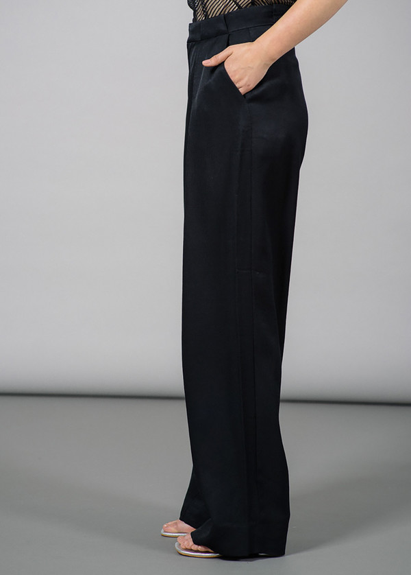 Whyred Renee Front Pleated Trouser Whyred Renee Front Pleated Trouser