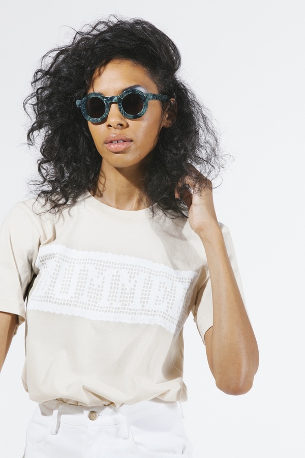 Carleen Bummer T-shirt - White Carleen Bummer T-shirt - White