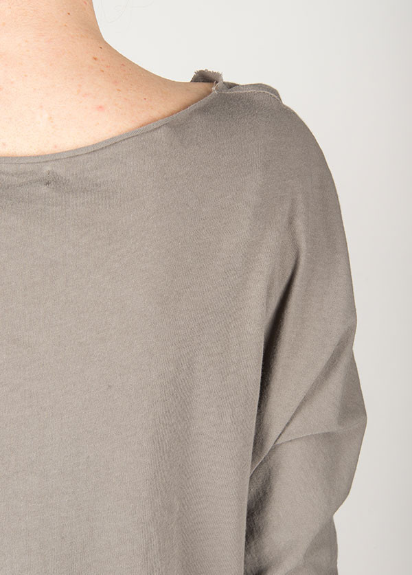 Black Crane - Short Sleeve Wide Crew in Grey Black Crane - Short Sleeve Wide Crew in Grey