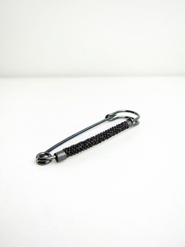 Robin Mollicone Black Pin Robin Mollicone Black Pin