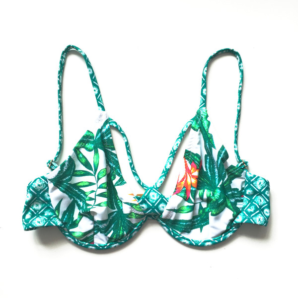MINK PINK - PANAMA PALMS - CUP TOP MINK PINK - PANAMA PALMS - CUP TOP