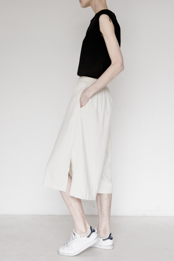 Black Crane Slit Wide Culotte Black Crane Slit Wide Culotte