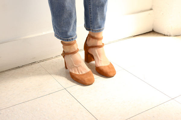 Intentionally Blank HOLLY SUEDE CONGAC Intentionally Blank HOLLY SUEDE CONGAC