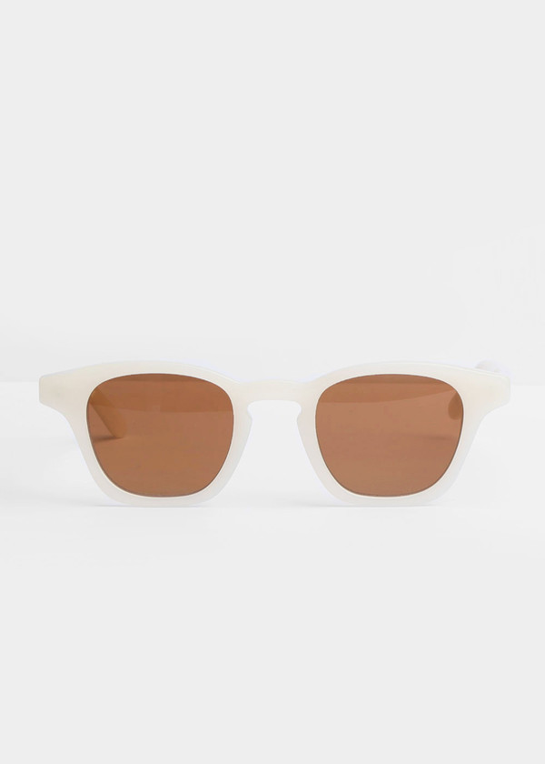 Carla Colour Gaka Sunglasses in Cloud+Sandstorm Carla Colour Gaka Sunglasses in Cloud+Sandstorm