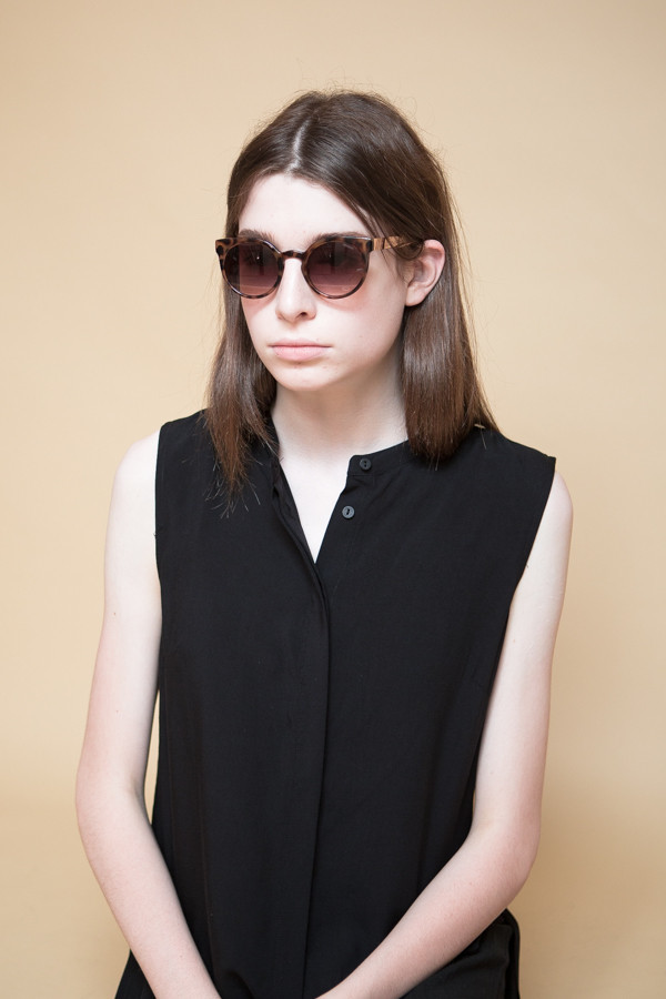 KOMONO Lulu Sunglasses / Rose Gold Metal KOMONO Lulu Sunglasses / Rose Gold Metal