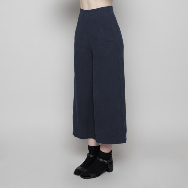 7115 by Szeki Wide-Legged Cropped Trouser- Navy FW16 7115 by Szeki Wide-Legged Cropped Trouser- Navy FW16