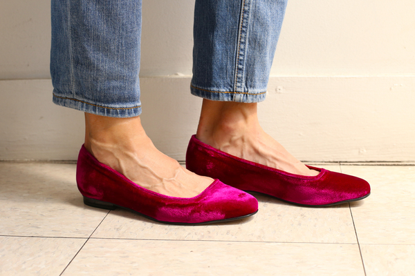 Intentionally Blank ELIZA ELECTRIC PURPLE VELVET Intentionally Blank ELIZA ELECTRIC PURPLE VELVET
