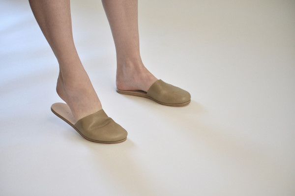 The Palatines Shoes Cognitio Mule - Olive Leather The Palatines Shoes Cognitio Mule - Olive Leather