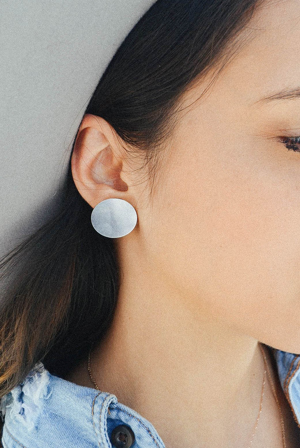 YOUNG FRANKK Circle Studs - Silver YOUNG FRANKK Circle Studs - Silver