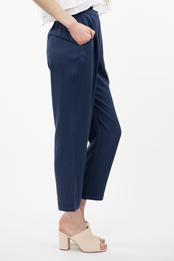 7115 by Szeki Tapering Trouser - Navy 7115 by Szeki Tapering Trouser - Navy
