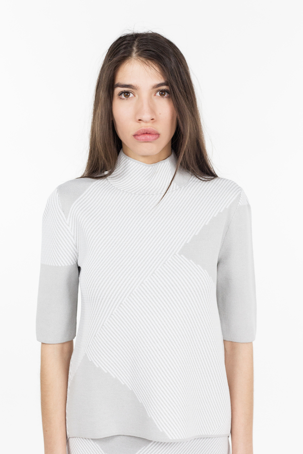 TY-LR Intuition Knit Top - Grey Print TY-LR Intuition Knit Top - Grey Print