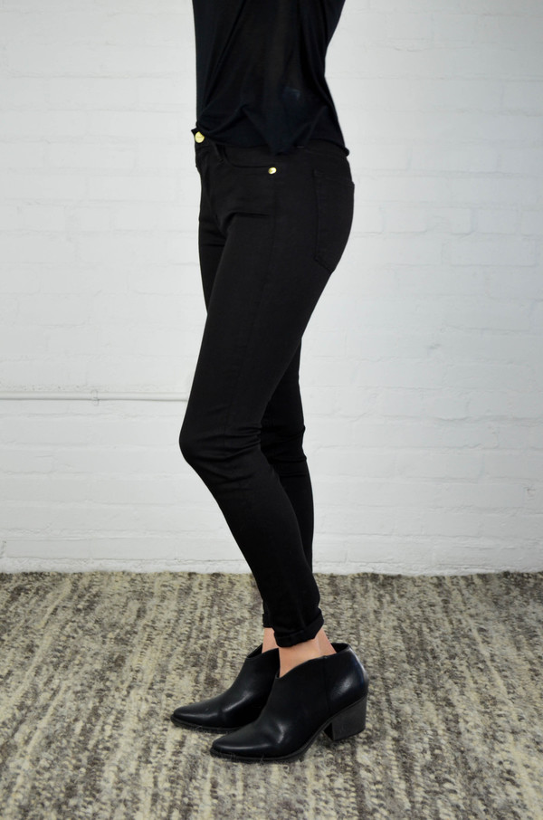 FRAME Denim Frame Le High Skinny in Vian FRAME Denim Frame Le High Skinny in Vian