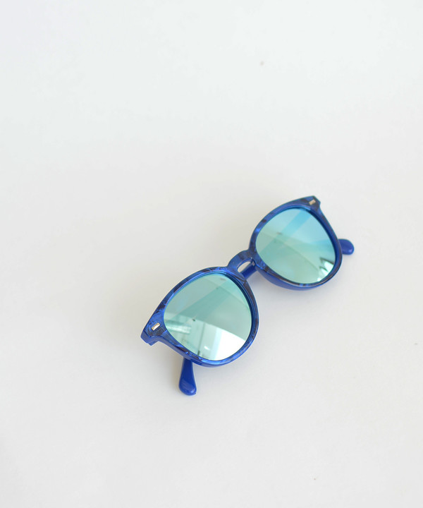 Le Specs Cobalt Marble Bandwagon Sunglasses Le Specs Cobalt Marble Bandwagon Sunglasses