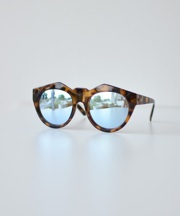 Le Specs Milky Tort Neo Noir Sunglasses Le Specs Milky Tort Neo Noir Sunglasses