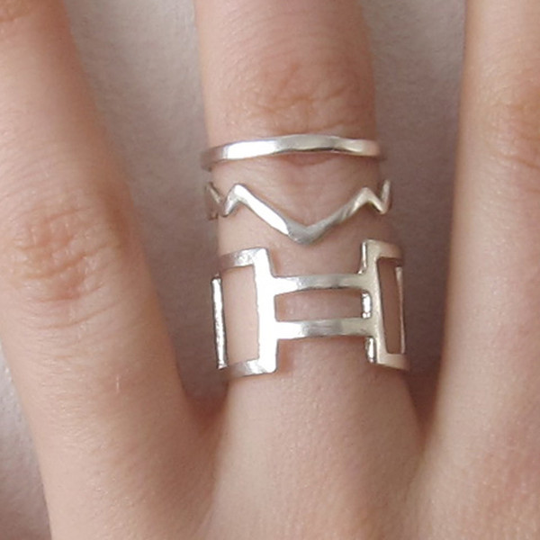 Alynne Lavigne Range Ring Alynne Lavigne Range Ring