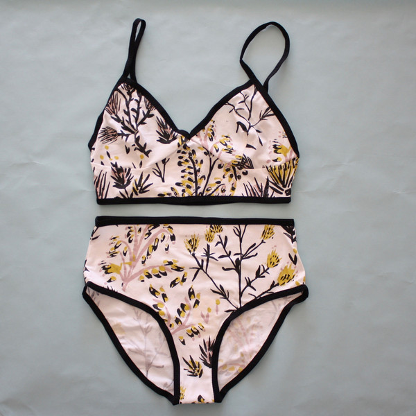 Thief and Bandit Thistle Set - White Thief and Bandit Thistle Set - White
