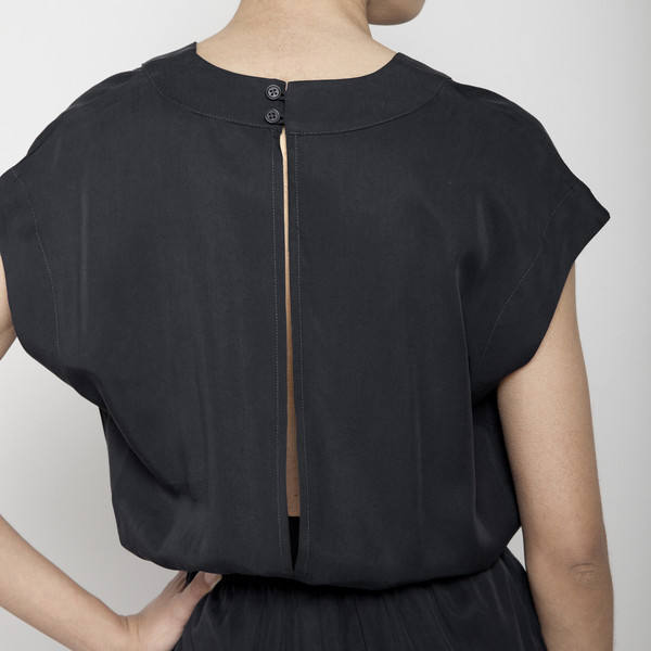 7115 by Szeki V-Neck Jumpsuit- Black FW16 7115 by Szeki V-Neck Jumpsuit- Black FW16
